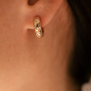 Boucle oreille plaque or zadig empierrees
